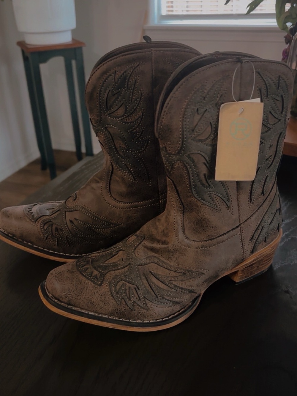 Roper Gray Distressed Leather Western Ankle Boots